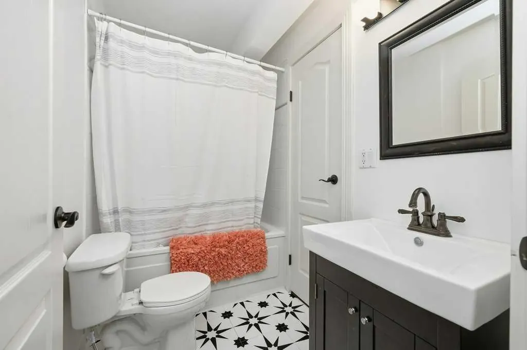37 Ashmore Close Red Deer AB T4R 2R7