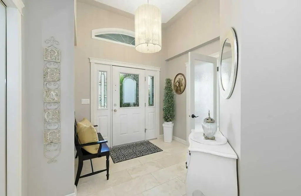 37 Ashmore Close Red Deer AB T4R 2R7