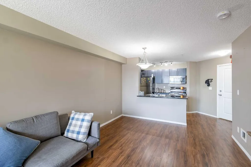 5 Saddlestone Way NE Calgary AB T3J0S2