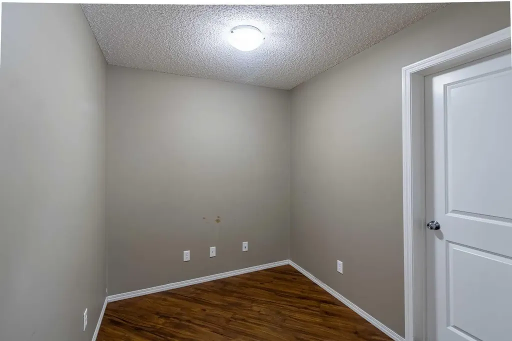 5 Saddlestone Way NE Calgary AB T3J0S2