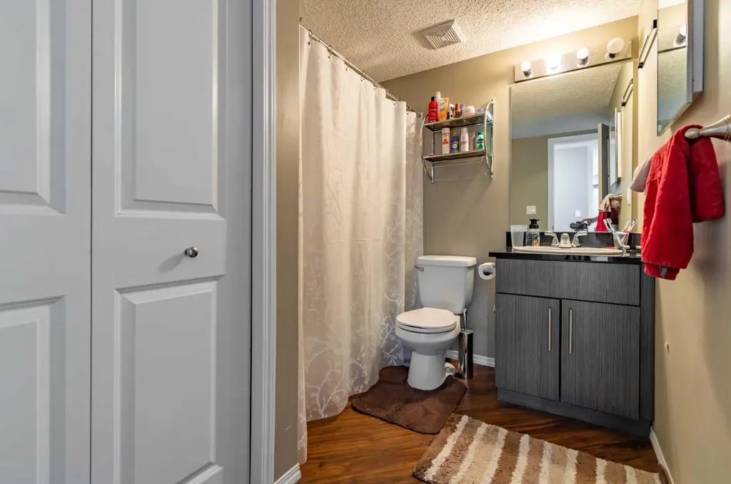 5 Saddlestone Way NE Calgary AB T3J0S2
