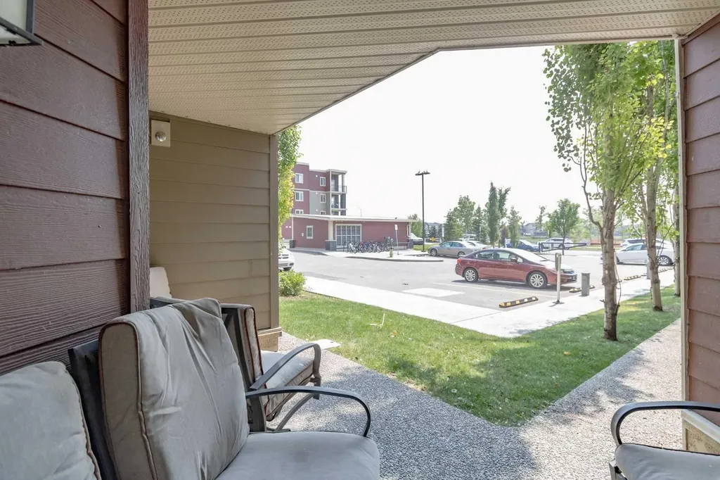 5 Saddlestone Way NE Calgary AB T3J0S2
