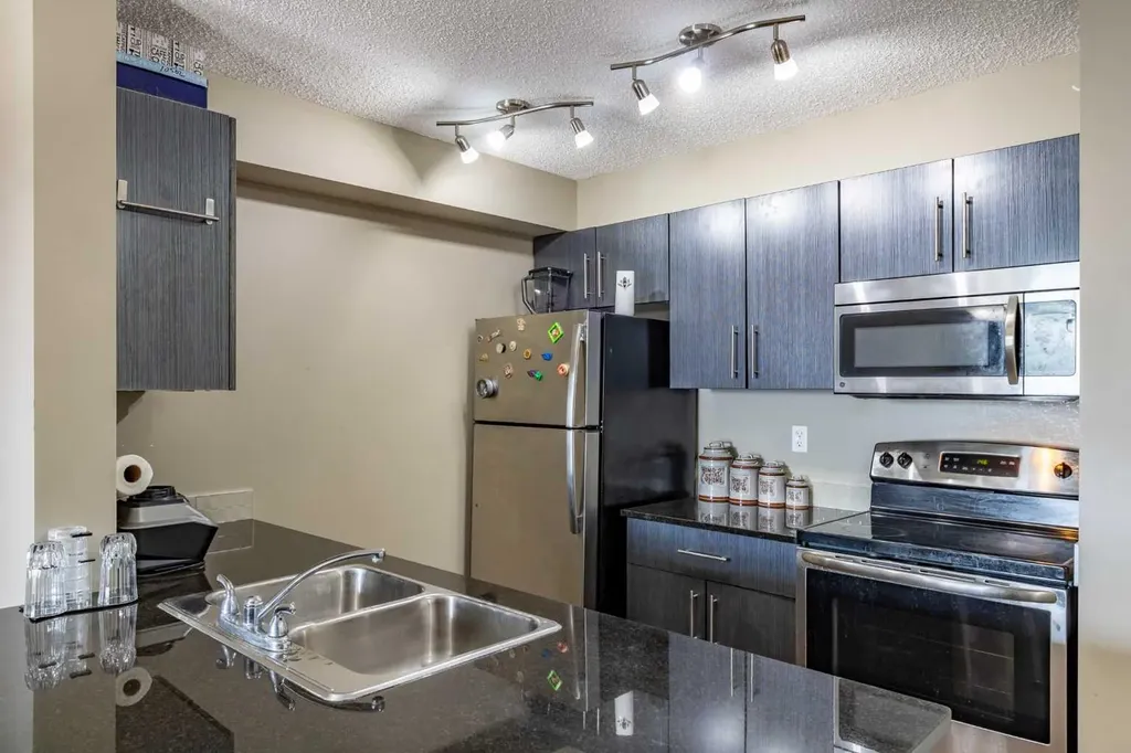 5 Saddlestone Way NE Calgary AB T3J0S2