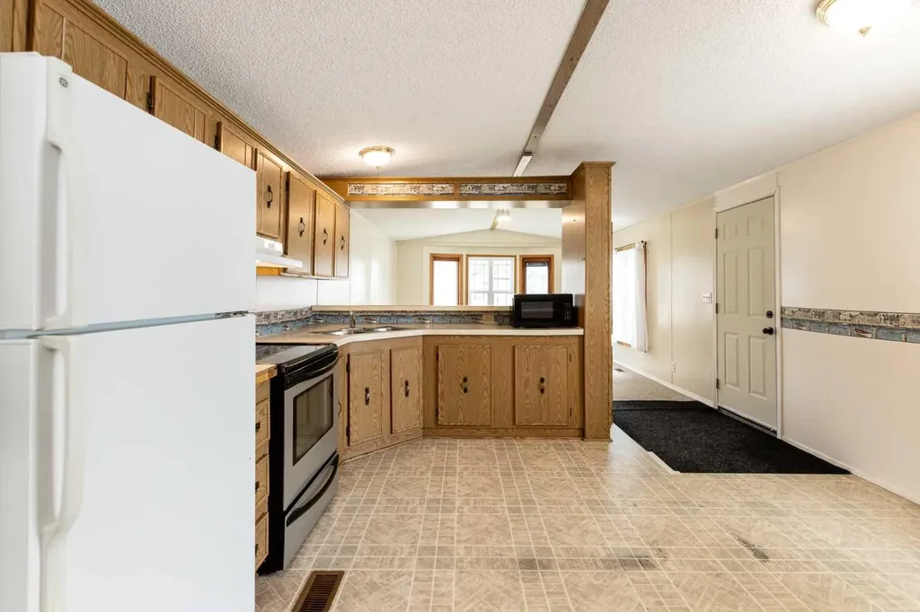 315 Meadow Drive Benalto AB T0M 0H0