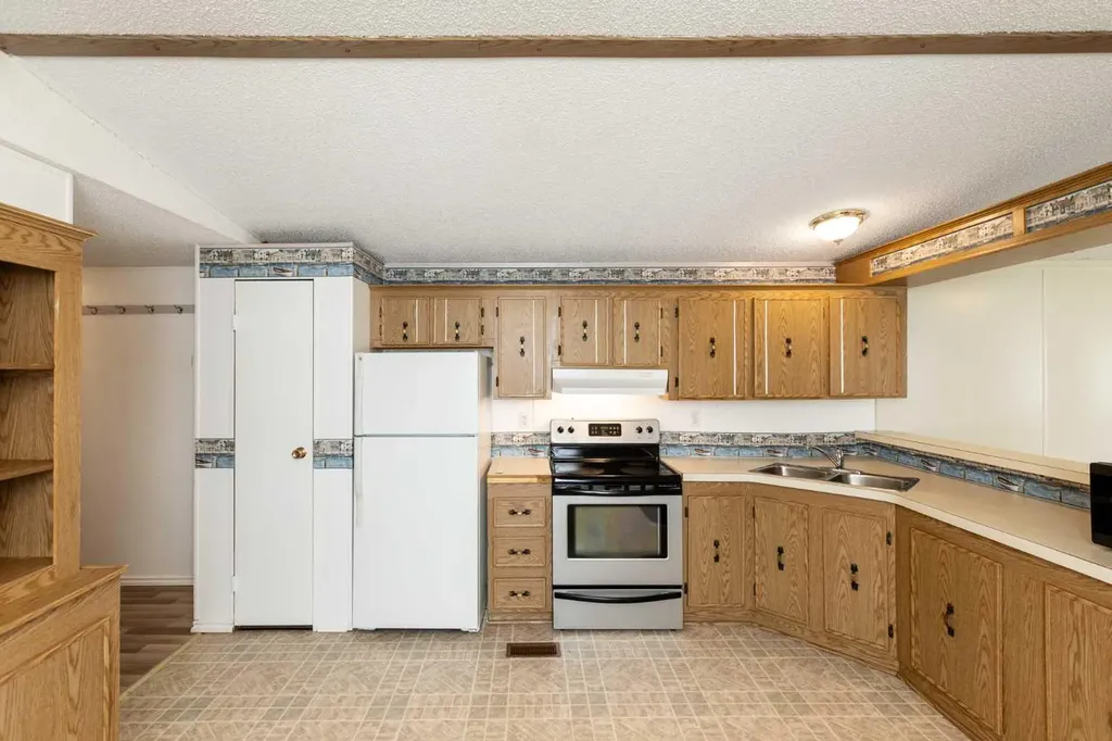 315 Meadow Drive Benalto AB T0M 0H0