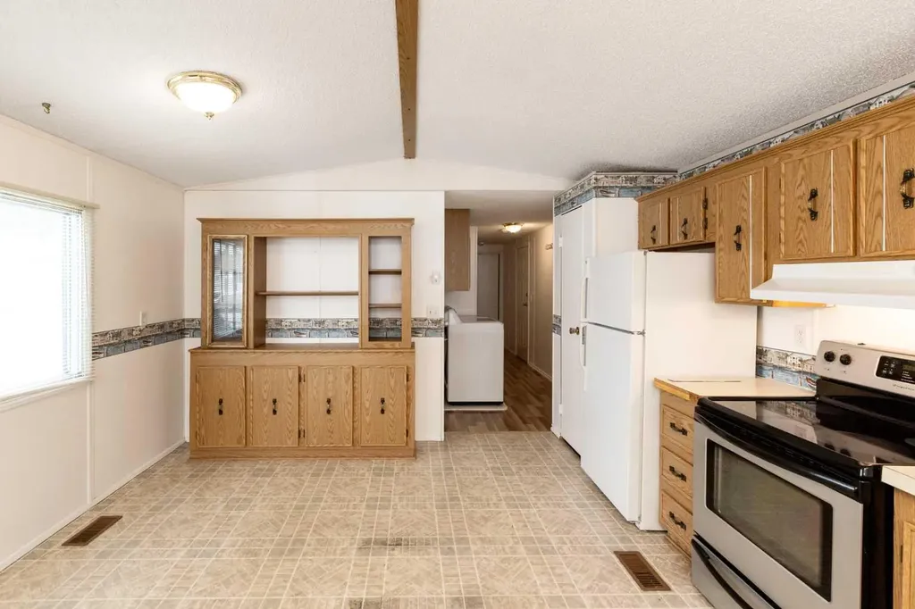315 Meadow Drive Benalto AB T0M 0H0