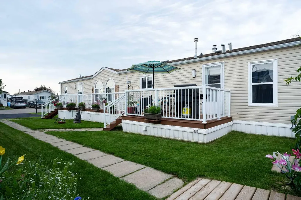 107 Cree Lane Fort Mcmurray AB T9K1Y5