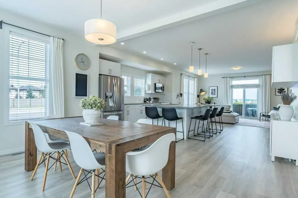 157 South Point Court SW Airdrie AB T4B 0X2