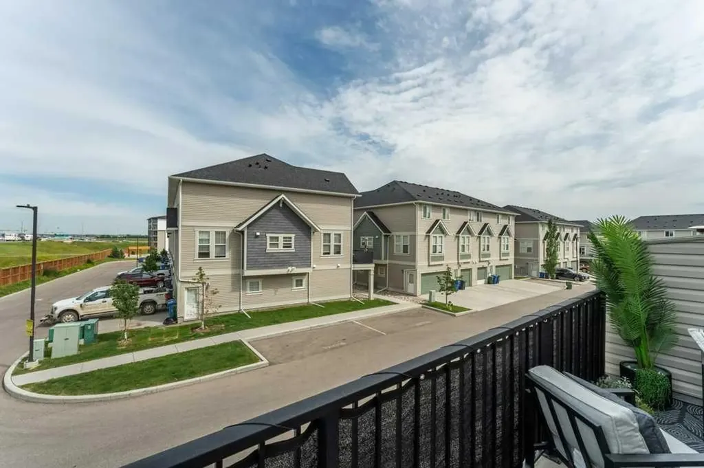 157 South Point Court SW Airdrie AB T4B 0X2