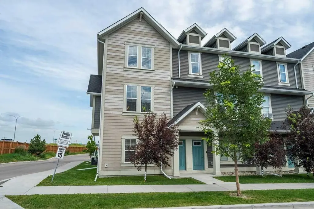 157 South Point Court SW Airdrie AB T4B 0X2