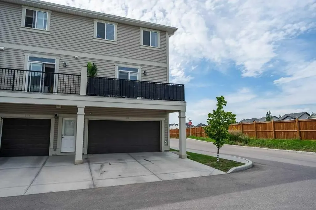 157 South Point Court SW Airdrie AB T4B 0X2