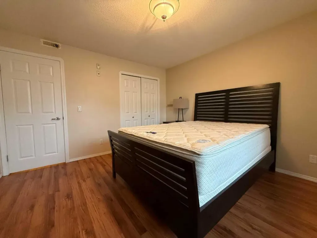 501 3 Street Fox Creek AB T0H 1P0