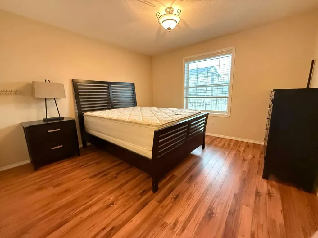 501 3 Street Fox Creek AB T0H 1P0
