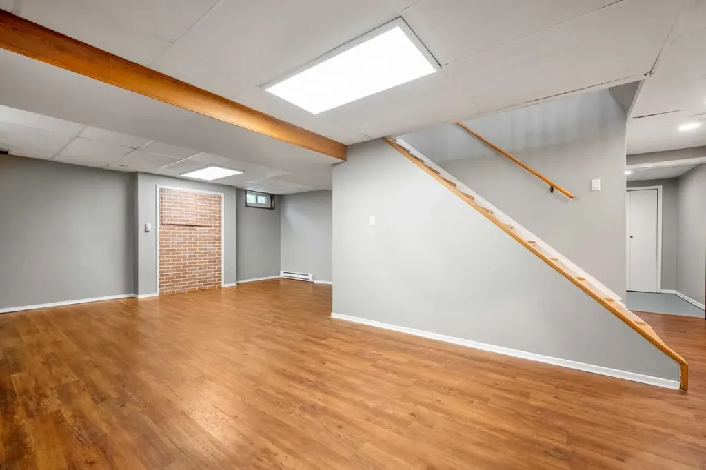 125 Carr Place Okotoks AB T1S 1E2