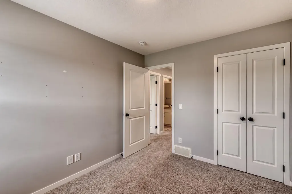 967 Mahogany Boulevard SE Calgary AB T3M 2W7