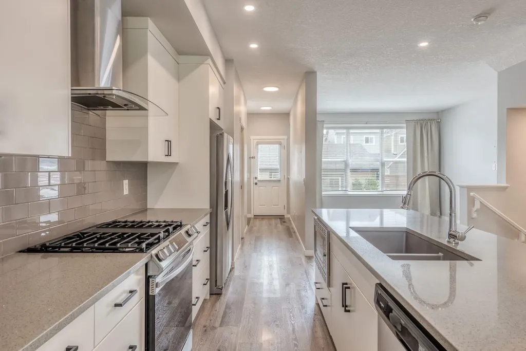 967 Mahogany Boulevard SE Calgary AB T3M 2W7