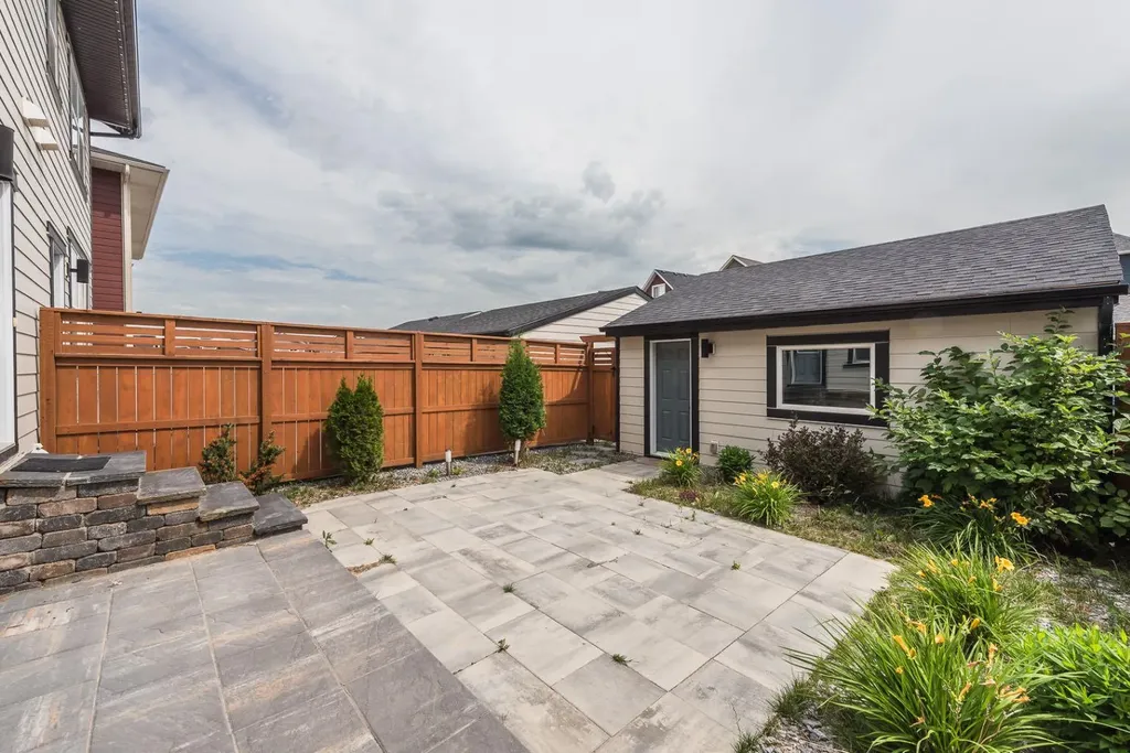 967 Mahogany Boulevard SE Calgary AB T3M 2W7