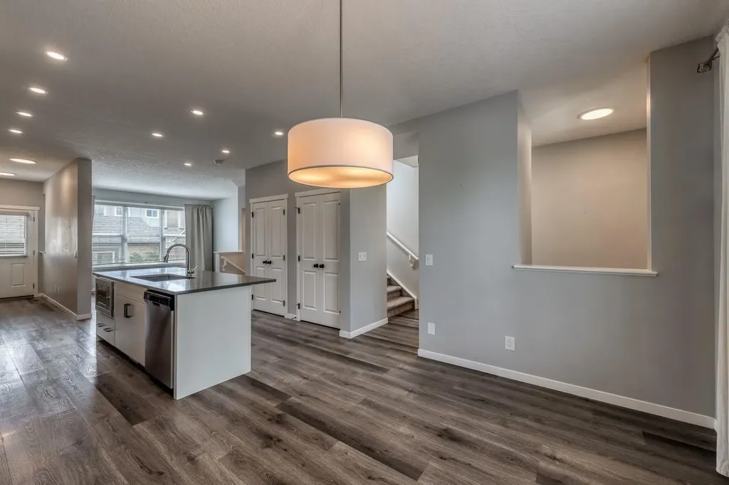 967 Mahogany Boulevard SE Calgary AB T3M 2W7