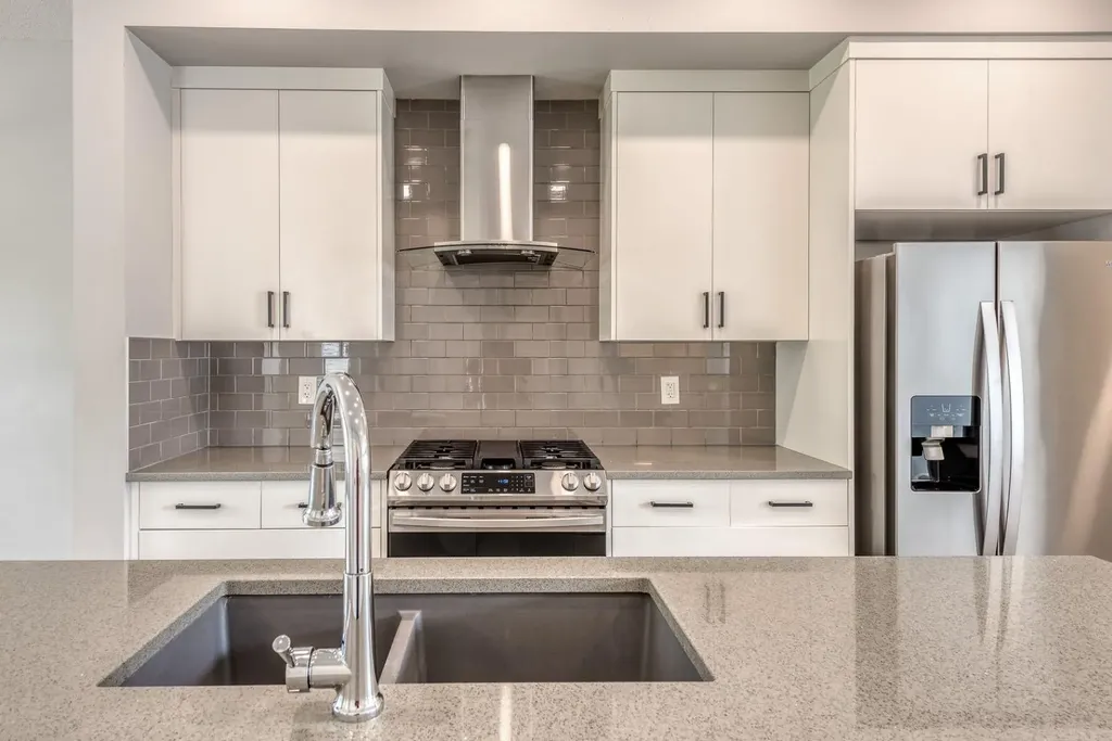 967 Mahogany Boulevard SE Calgary AB T3M 2W7