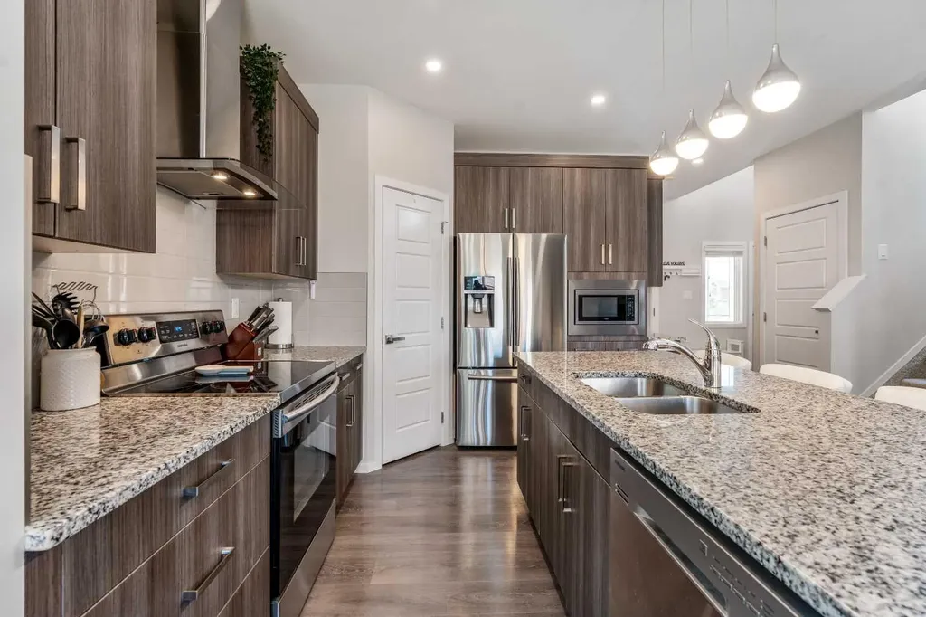 159 Pacific Landing W Lethbridge AB T1J 5N2