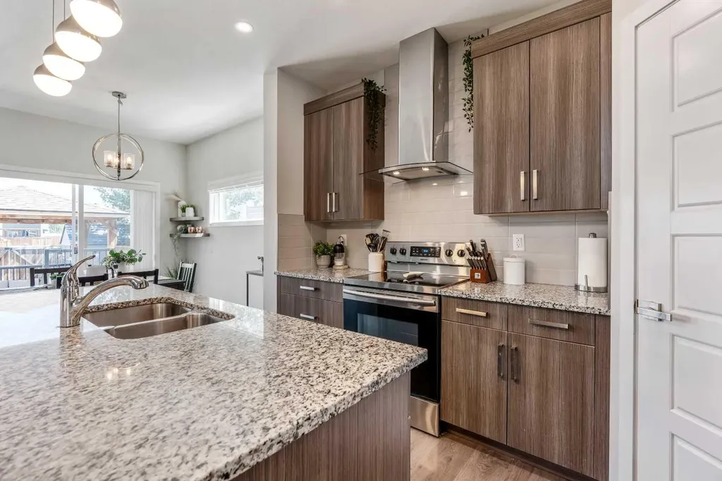 159 Pacific Landing W Lethbridge AB T1J 5N2