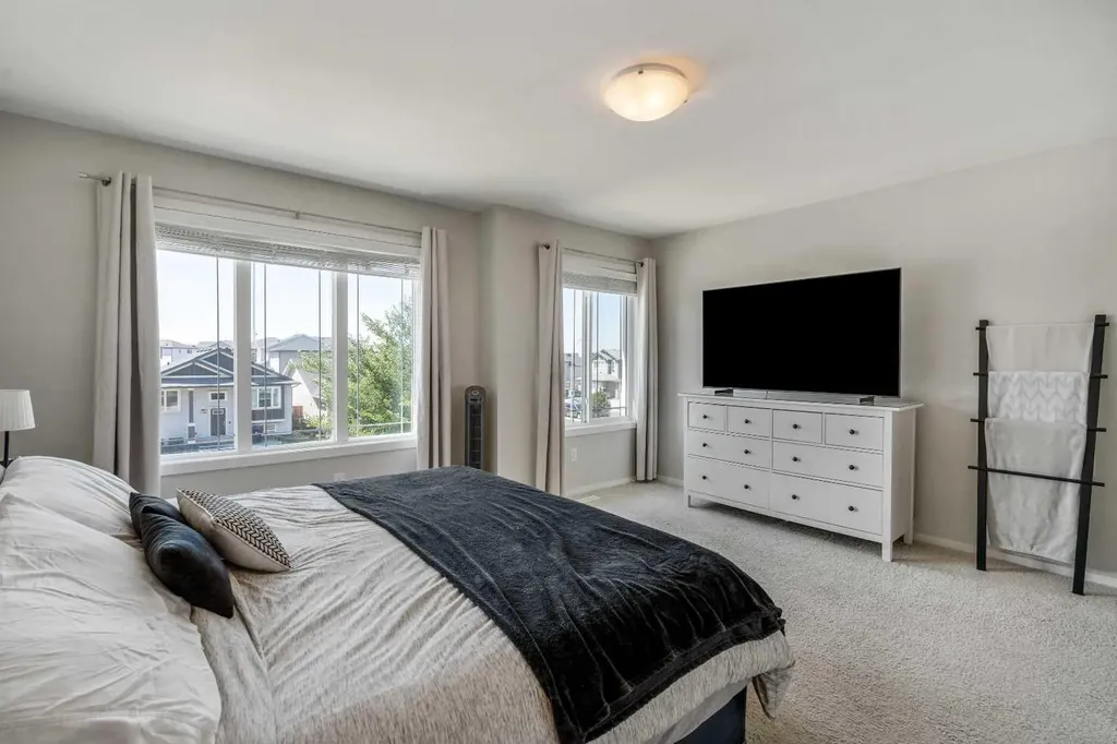 159 Pacific Landing W Lethbridge AB T1J 5N2