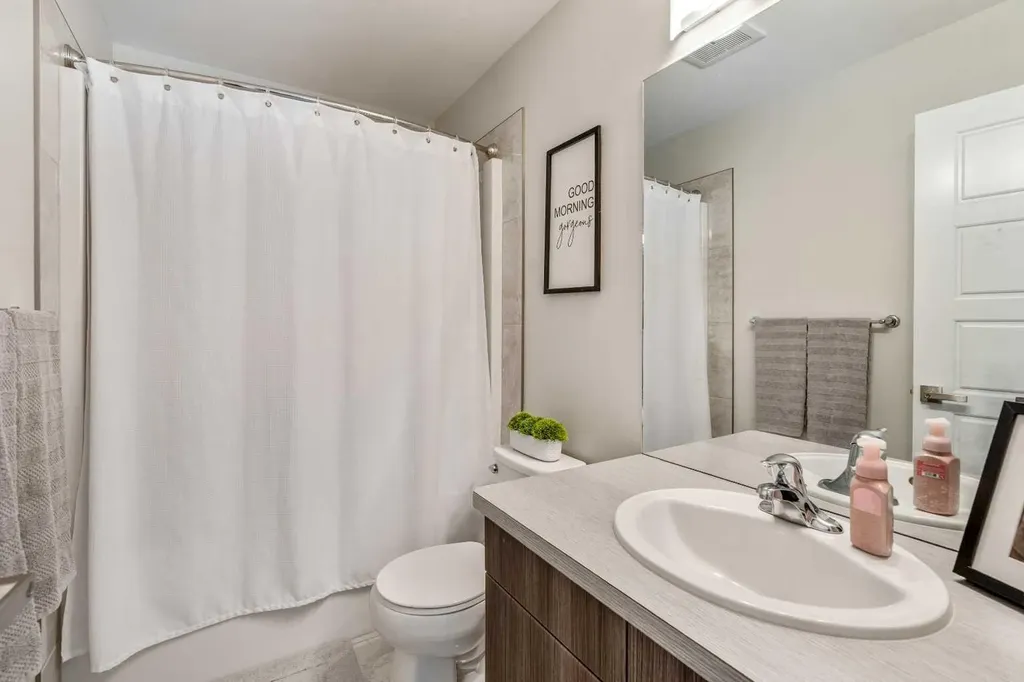 159 Pacific Landing W Lethbridge AB T1J 5N2