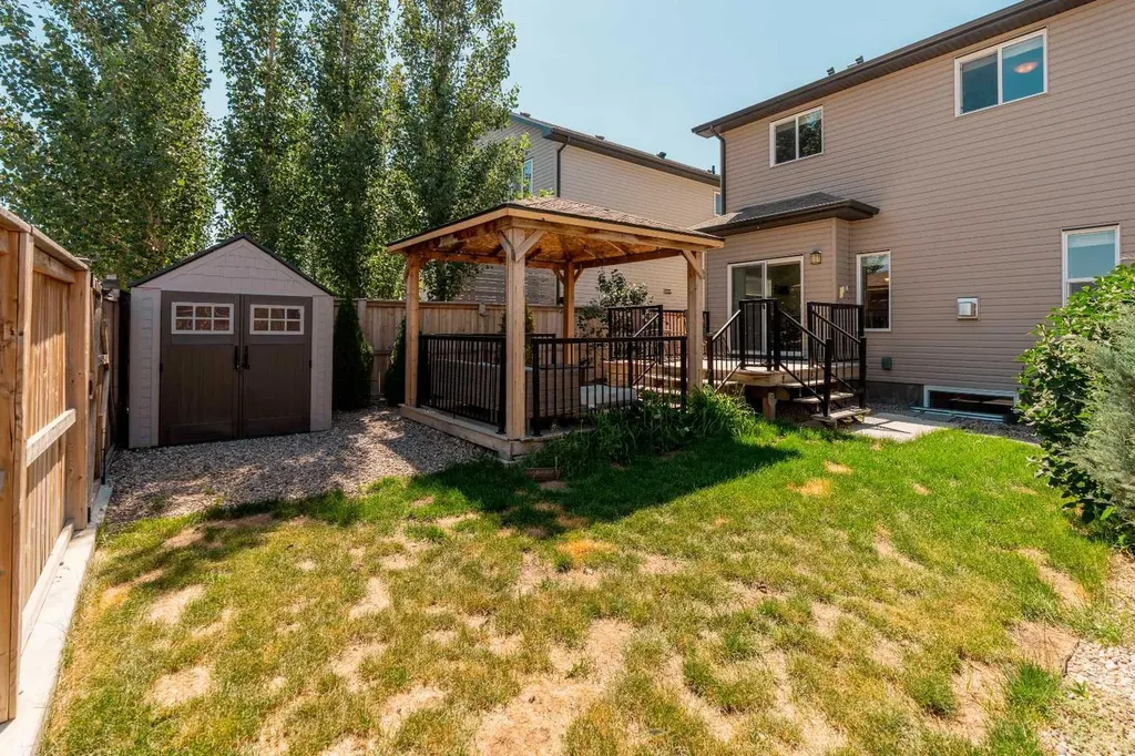 159 Pacific Landing W Lethbridge AB T1J 5N2