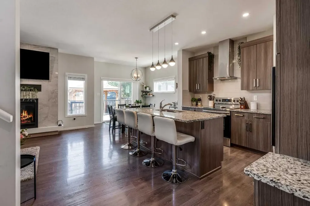 159 Pacific Landing W Lethbridge AB T1J 5N2