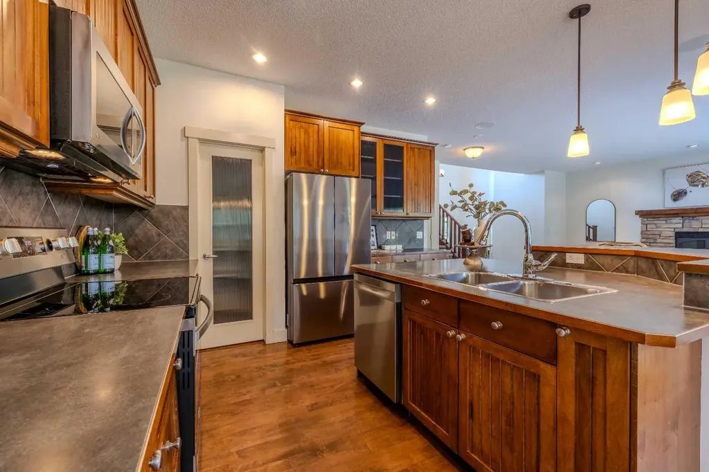 1835 Evergreen Drive SW Calgary AB T2Y5B1