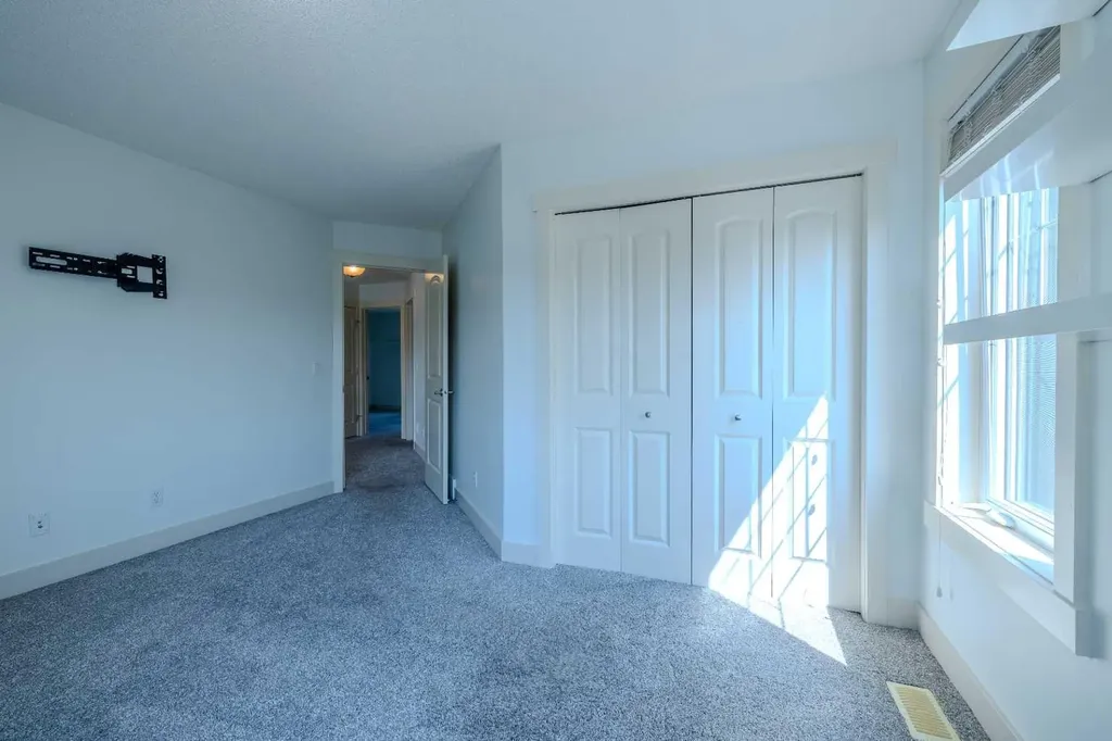 1835 Evergreen Drive SW Calgary AB T2Y5B1