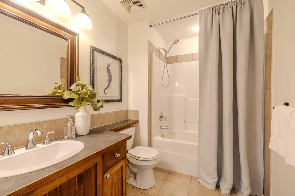 1835 Evergreen Drive SW Calgary AB T2Y5B1