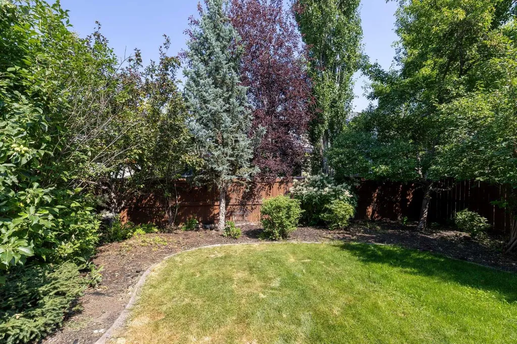 1835 Evergreen Drive SW Calgary AB T2Y5B1