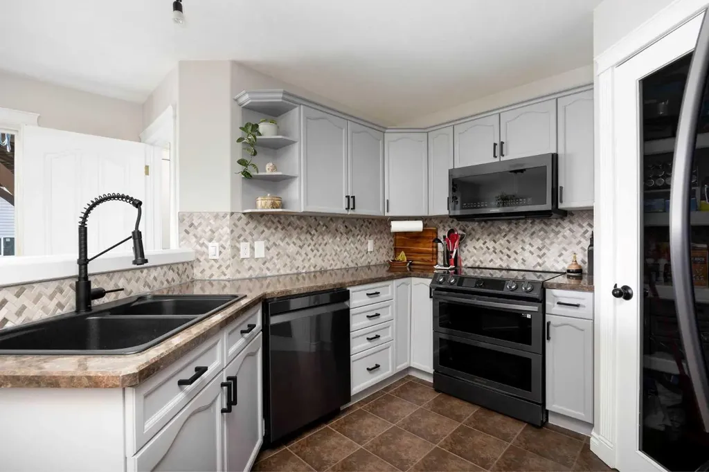 369 Diefenbaker Drive Fort Mcmurray AB T9K 2K3