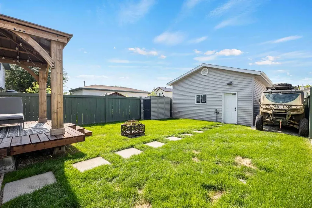 369 Diefenbaker Drive Fort Mcmurray AB T9K 2K3