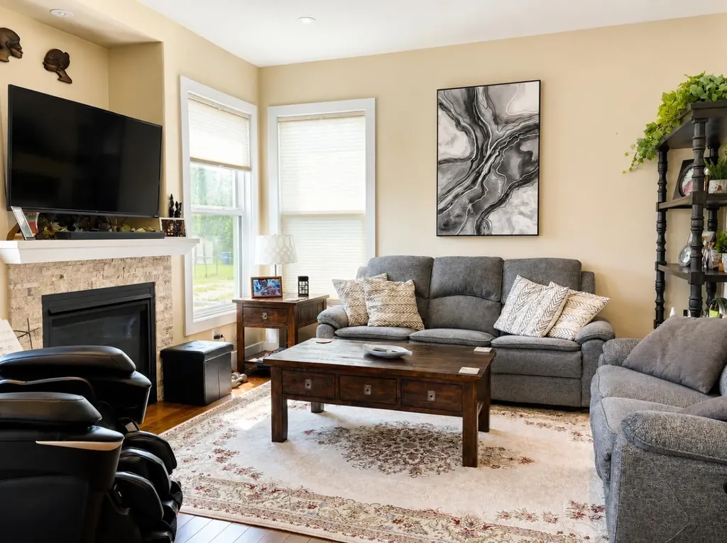 5905 71 Avenue Rocky Mountain House AB T4T0A6