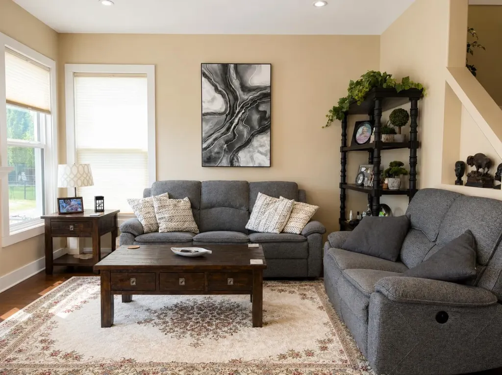 5905 71 Avenue Rocky Mountain House AB T4T0A6