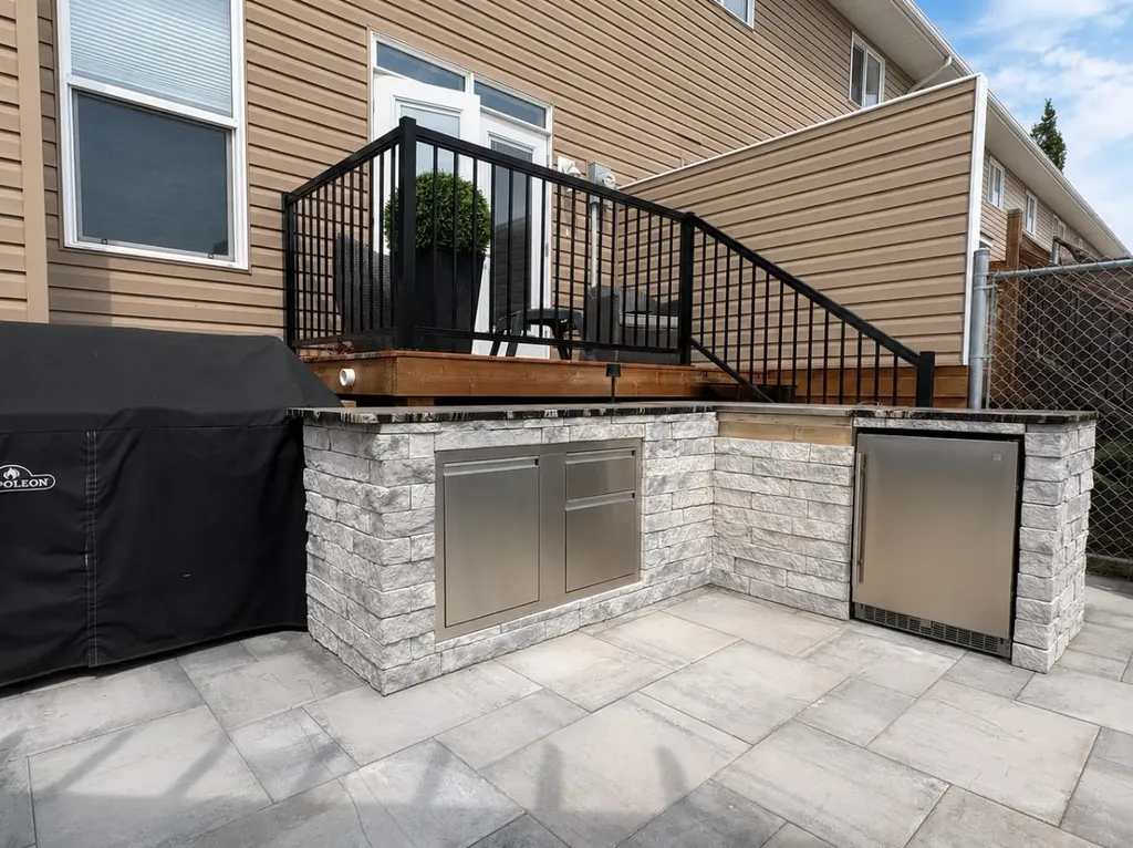 5905 71 Avenue Rocky Mountain House AB T4T0A6