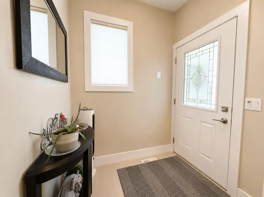 5905 71 Avenue Rocky Mountain House AB T4T0A6