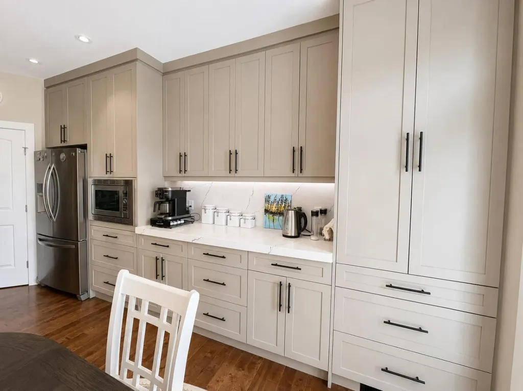 5905 71 Avenue Rocky Mountain House AB T4T0A6
