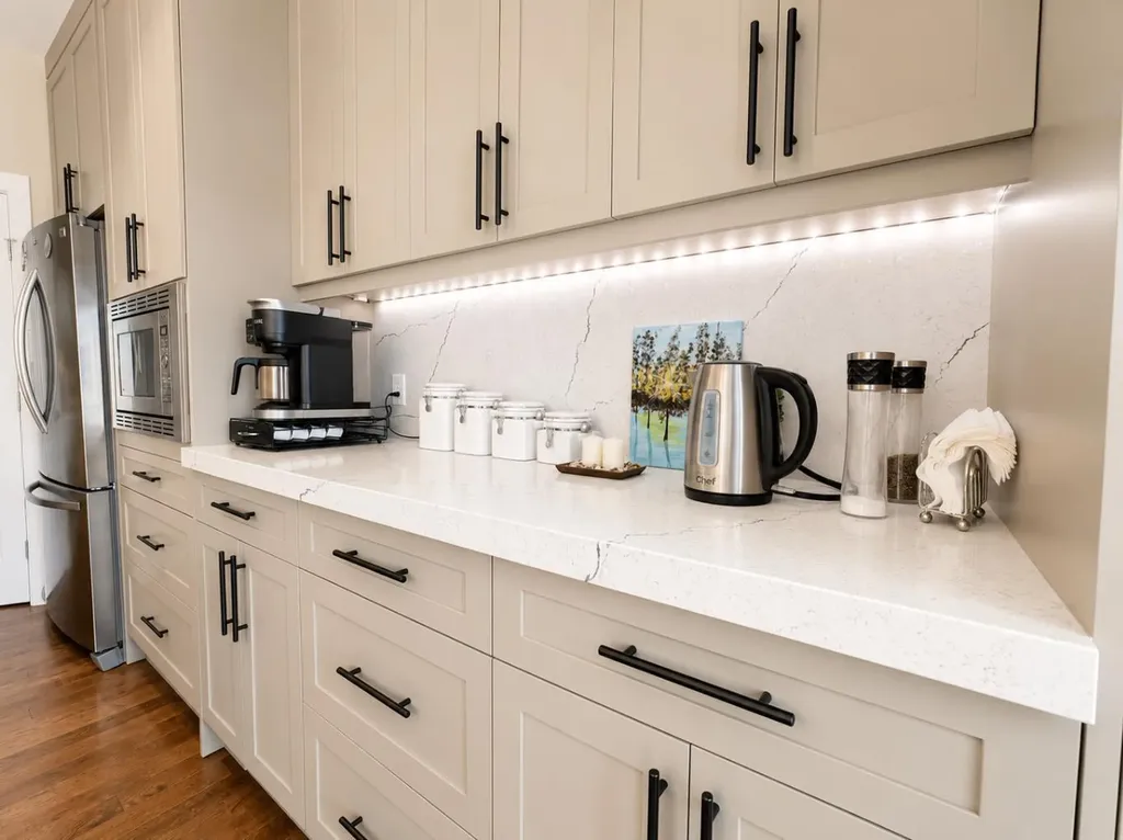 5905 71 Avenue Rocky Mountain House AB T4T0A6