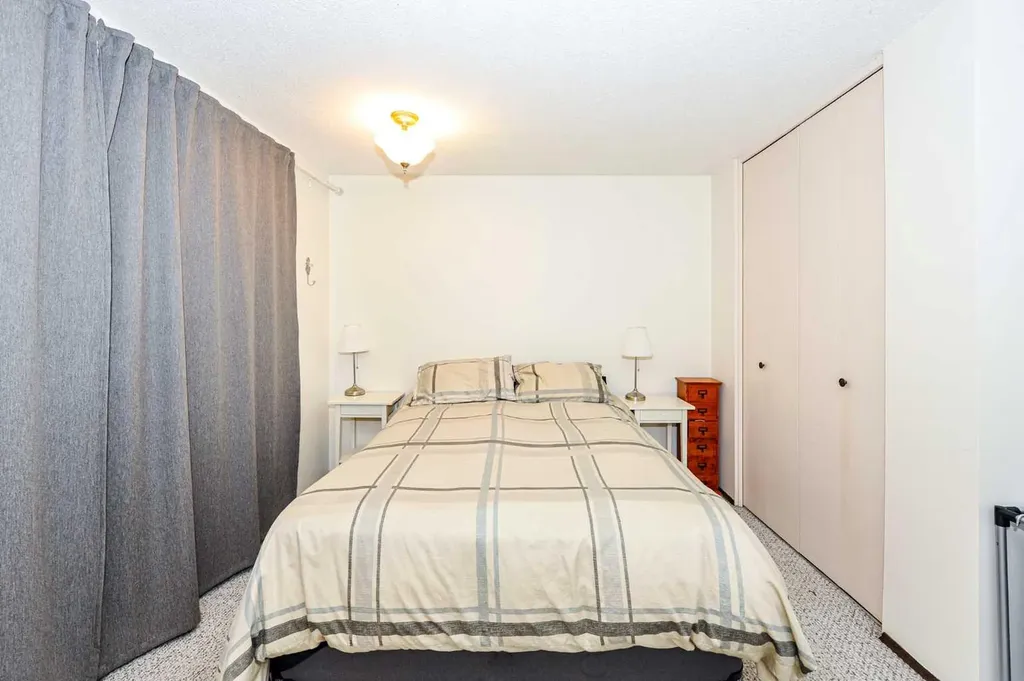 6314 44a Avenue Camrose AB T4V 0B4