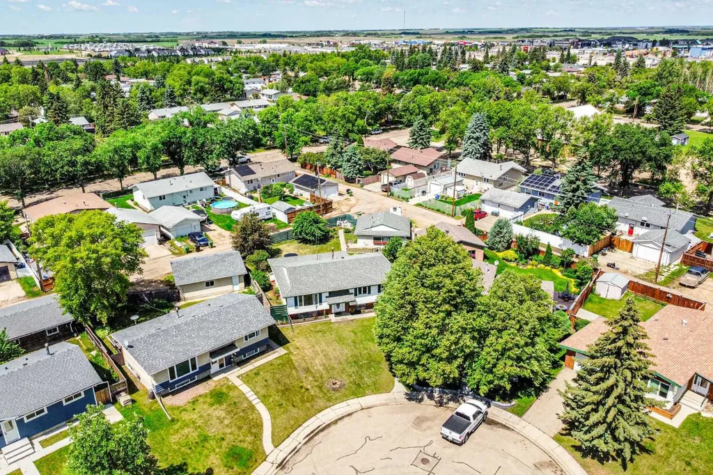 6314 44a Avenue Camrose AB T4V 0B4