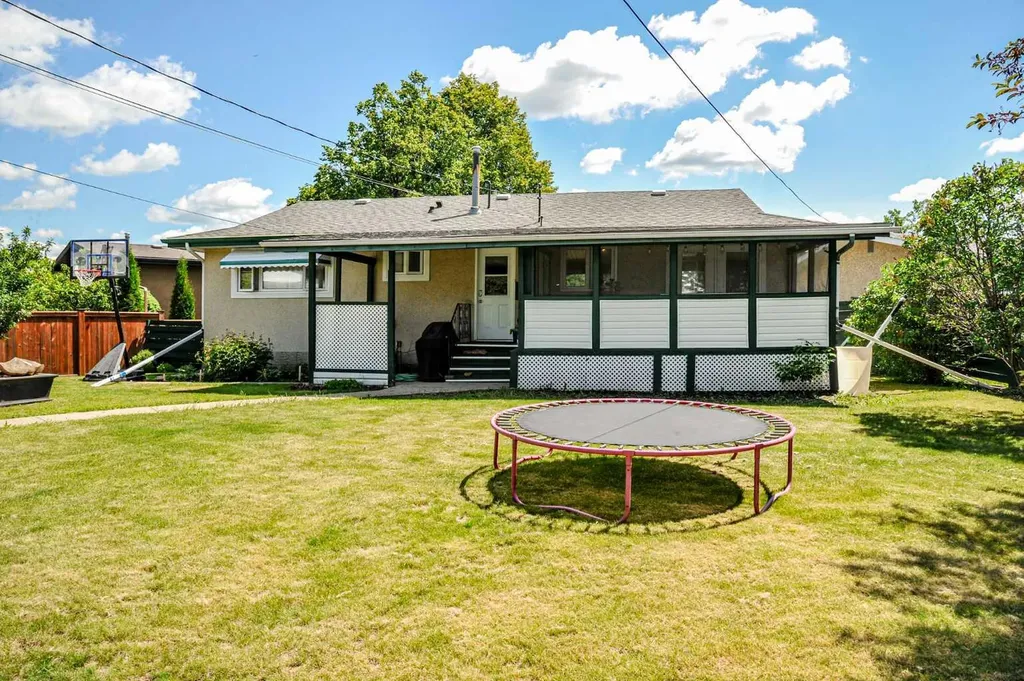 6314 44a Avenue Camrose AB T4V 0B4