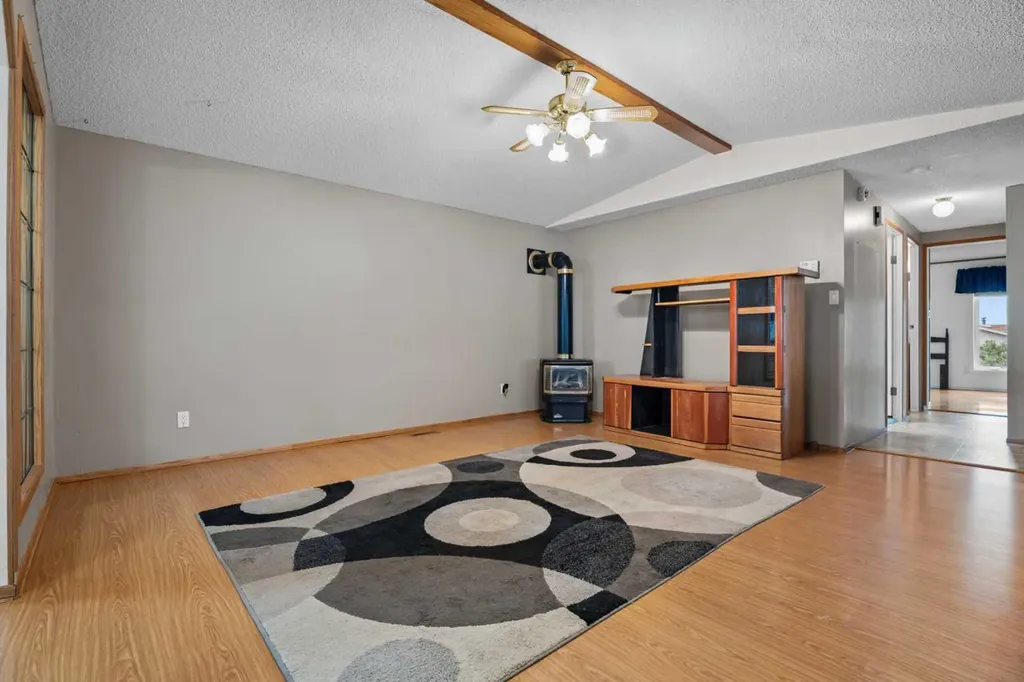 38 Westmount Place Cayley AB T0L 0P0