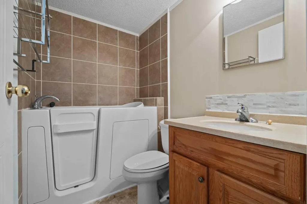 38 Westmount Place Cayley AB T0L 0P0