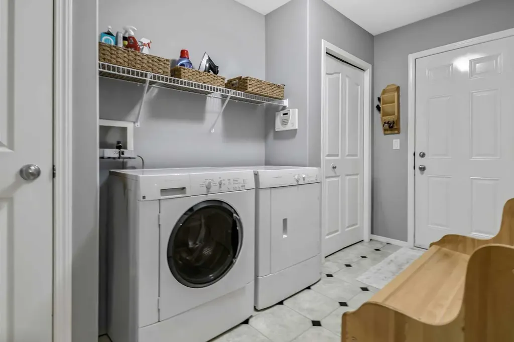 416 Silverado Range Heights SW Calgary AB T2X 0B4