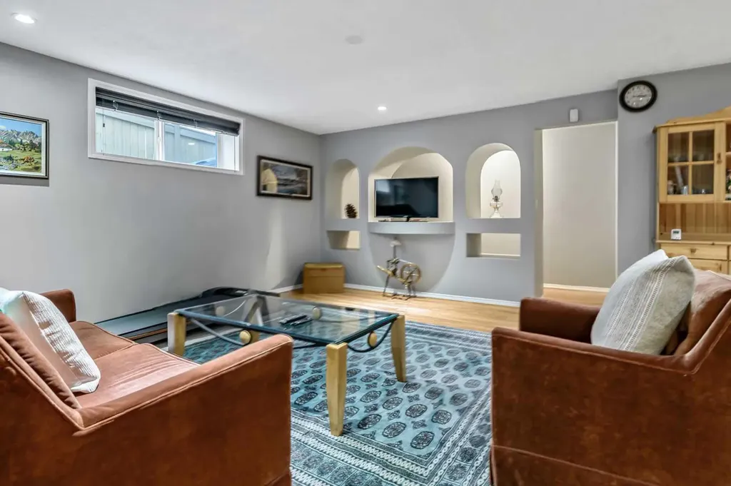 416 Silverado Range Heights SW Calgary AB T2X 0B4