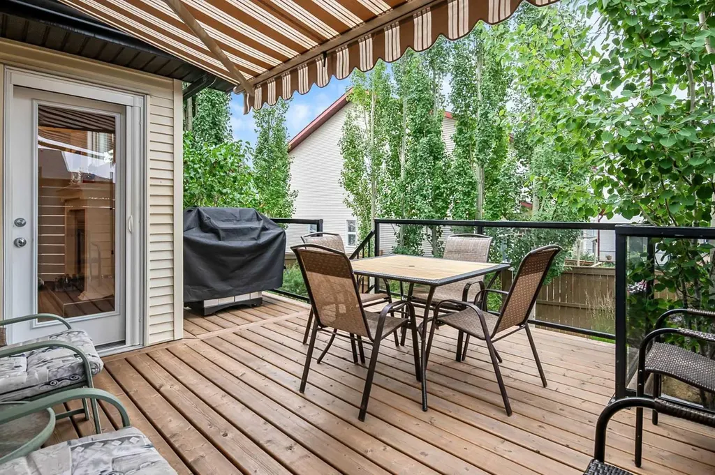 416 Silverado Range Heights SW Calgary AB T2X 0B4