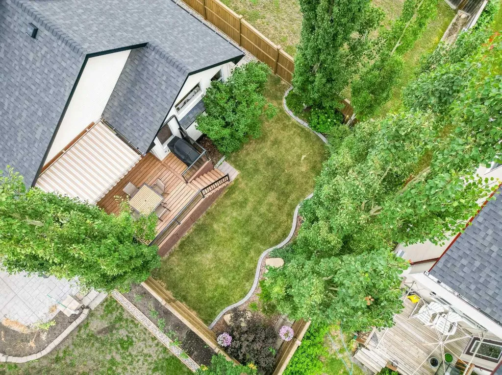 416 Silverado Range Heights SW Calgary AB T2X 0B4